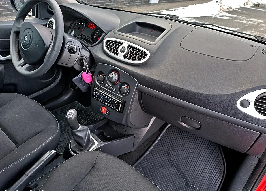 Renault Clio cena 14500 przebieg: 170000, rok produkcji 2011 z Elbląg małe 326